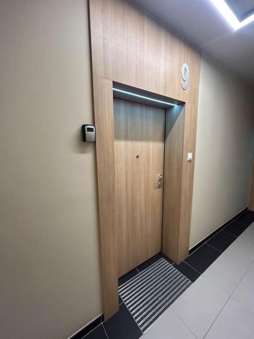 Apartment Stary *
