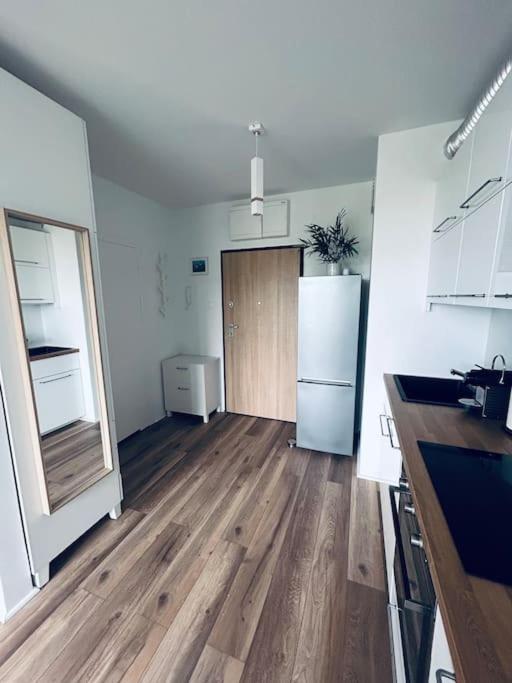 Apartment Stary